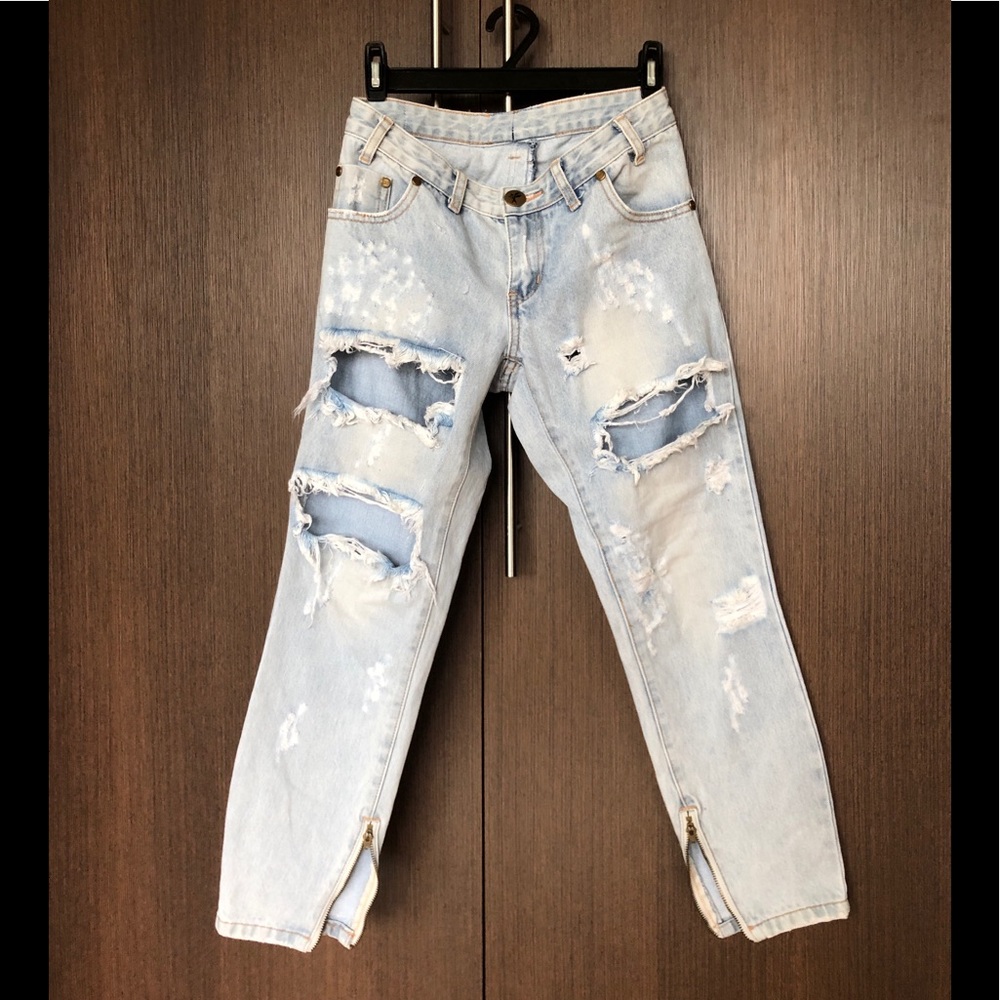 ONE by oneteaspoon ripped light wash jeans